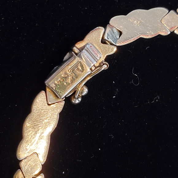 14K gold hugs and kisses xoxo bracet 8.5" long - Picture 9 of 10